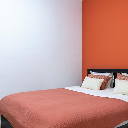 Orange Crush Barcelona Apartment Ngoại thất bức ảnh